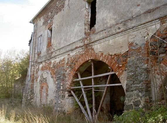 Soubor:ZdanovSchloss 06.JPG