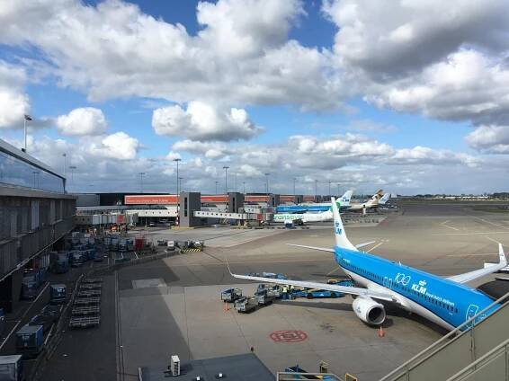 Taxi Service Amsterdam to Schiphol Airport