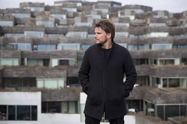 Abstract: The Art of Design - Bjarke Ingels: architektura (S01E04) (2017)