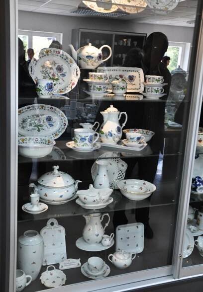 OBRAZEM: Z chátrajícího kina v Dubí je dům porcelánu