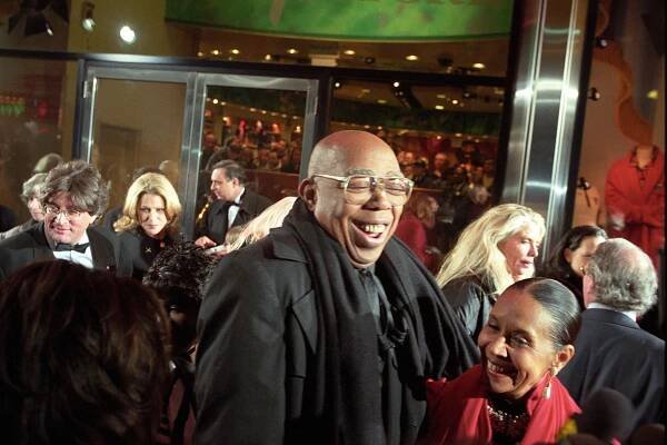 Geoffrey Holder, Dancer, Actor, Painter and More, Dies at 84 - The New York Times