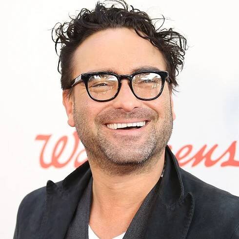 Color drenching is 2025’s most sophisticated paint trend – and Johnny Galecki’s home library is the...