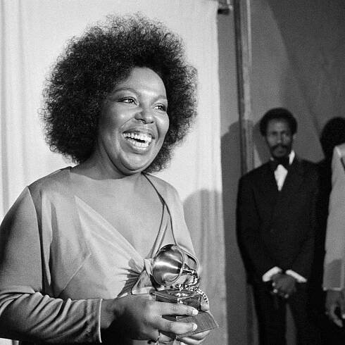 Roberta Flack Has A.L.S. and Can No Longer Sing, Her Publicist Says