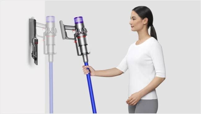 Tyčový vysavač Dyson V11 Advanced fialový | DATART