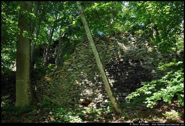 Rabštejn u Rýmařova – fotografie / hrady-zriceniny.cz