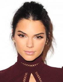 8 Ways to Style Center-Parted Hair, Courtesy of Kendall Jenner