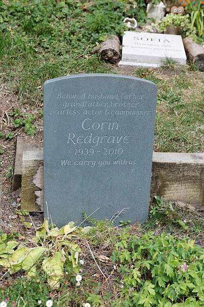 Corin Redgrave - Wikipedia