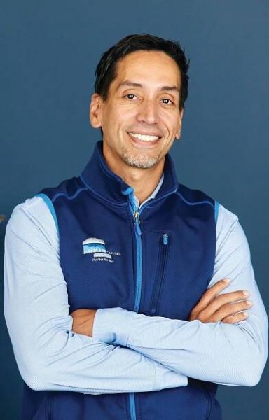 19. José E. Feliciano