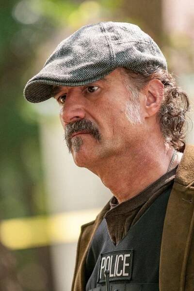 Policie Chicago - Home - Z filmu - Elias Koteas