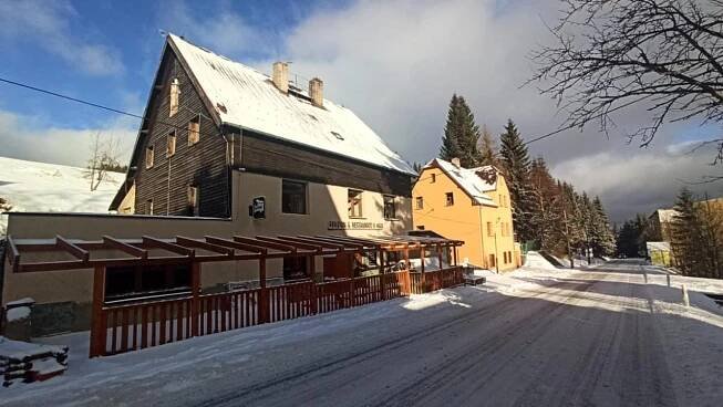 Penzion a restaurace V Háji Loučná pod Klínovcem Exteriér fotografie