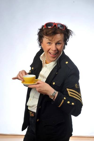 Margie KINSKY - Kinsky legt los! 1184215 byte - 2832 x 4256 pixel - 300dpi