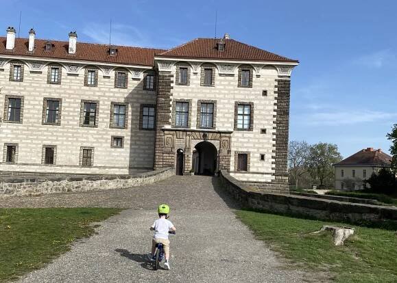 Zámek Nelahozeves a procházka do Kralup - Letem světem dětem