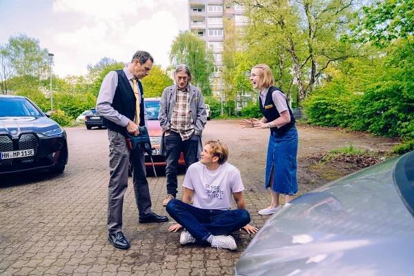 Marc Hosemann, Ludger Bökelmann, Klara Lange - Die Discounter - Season 4 - Z filmu
