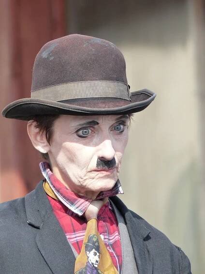 Charlie Chaplin, Kopírovat, Cirkus, Bílý