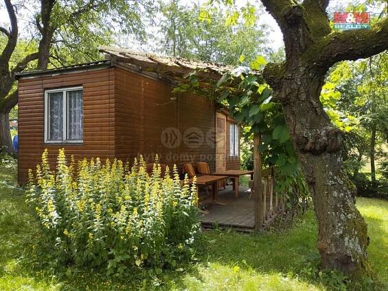 Pronájem chatky, se zahradou 387 m2, v Heřmanově Městci