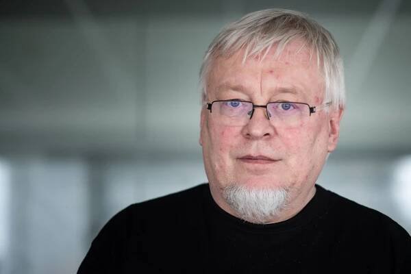Paradoxy poznávania slovenských a českých dejín