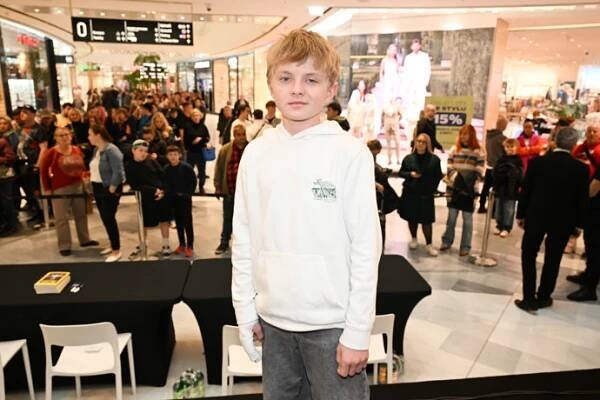 FOTO: Jakub Jenčík hraje Laviho syna. – stránka 11