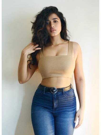 ketika-sharma-hot-photoshoot-stills-1