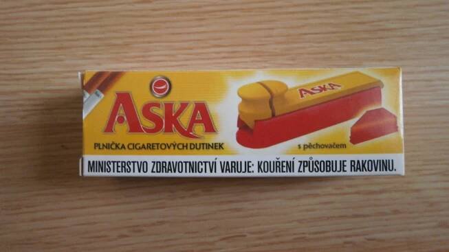 Plnička cigár - balička cigaret (tabák do dutinek)