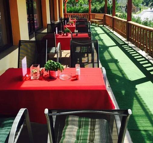 HOTEL ELMA, Srbsko u Karlštejna