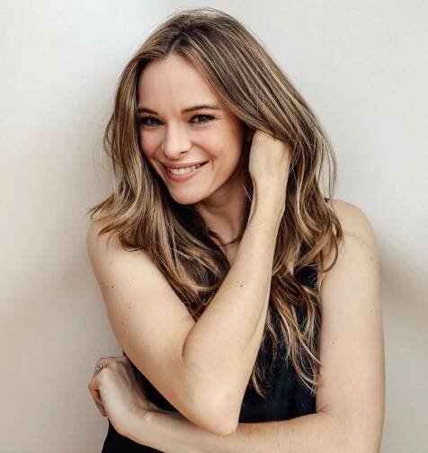 100 Hottest Hallmark Movie Actresses in 2025 - mrDustBin