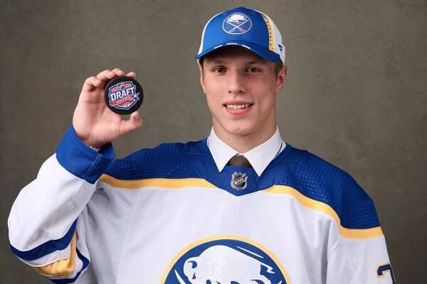 FOTO: Jiří Kulich v dresu Buffalo Sabres. – stránka 2