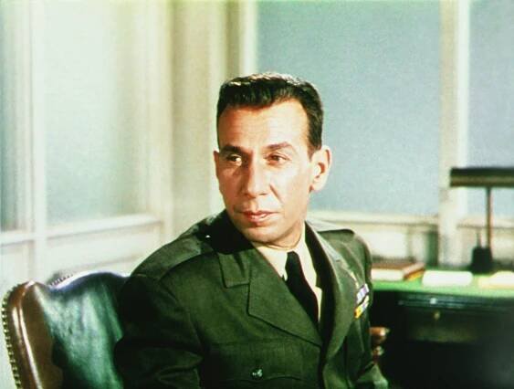 Vzpoura na lodi Caine - Z filmu - José Ferrer