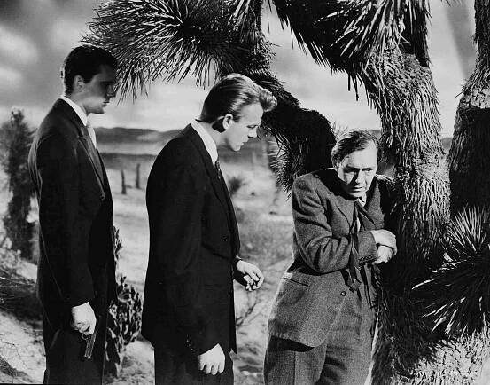 Dennis O'Keefe, James Bell - The Leopard Man - Z filmu