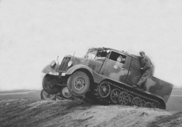 Sd.Kfz. 11 (prehľadová téma / v službách cudzích armád) : Německo (DEU)