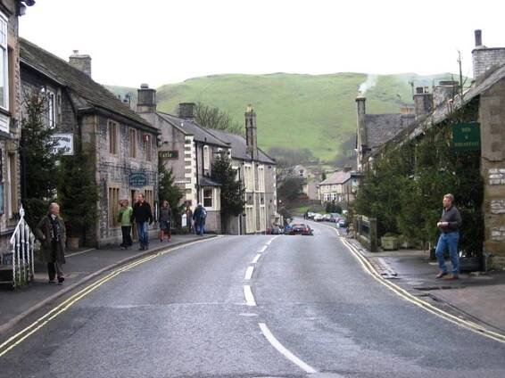 Castleton, Derbyshire - Wikipedia