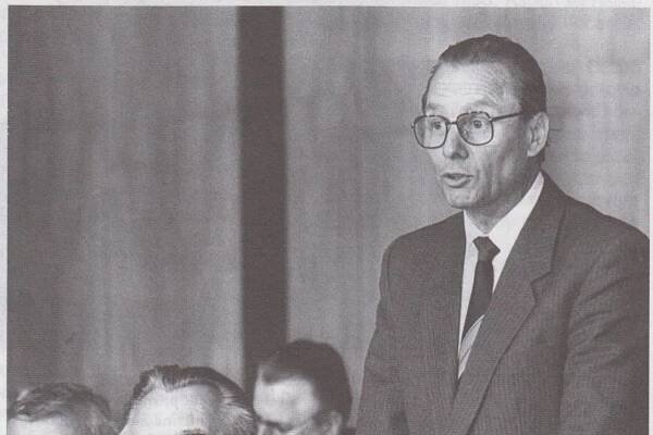 Schuster o Novembri ́89: Takmer ma z KSS porazilo