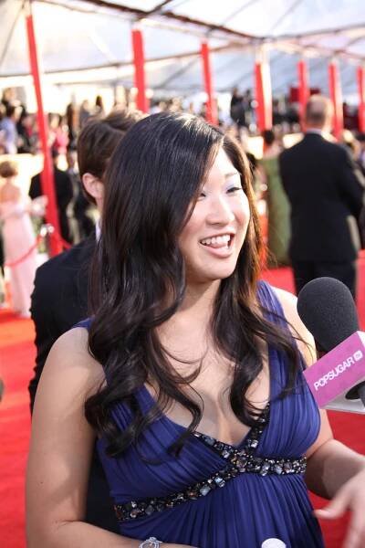 Soubor:Jenna Ushkowitz at the 2010 SAG Awards.jpg – Wikipedie