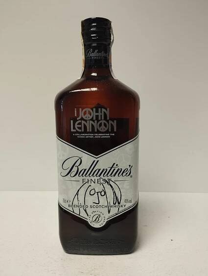 Ballantine´s Finest 40% 0,7 l John Lennon - Whisky | Prodej potravin, nápojů a alkoholu Rojal