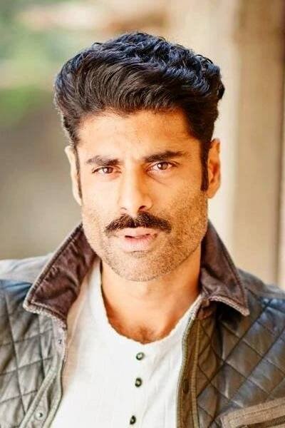 Sikandar Kher herec