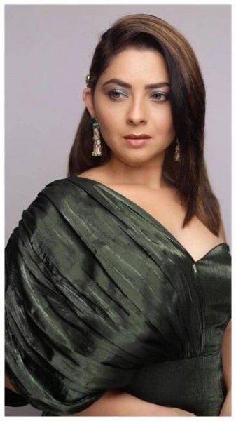 Best outfits of Sonalee Kulkarni