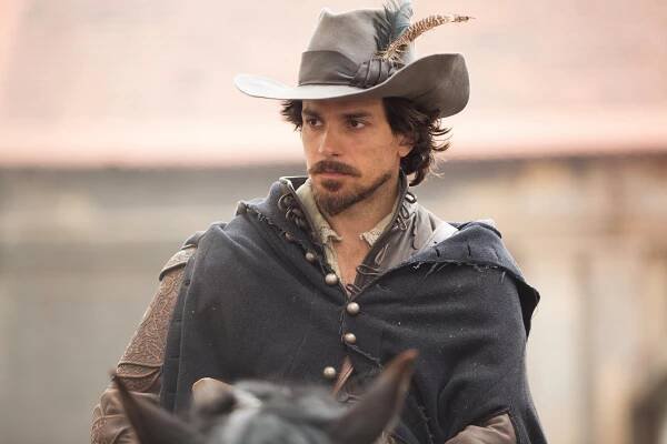 Tři mušketýři - Výhodný obchod - Z filmu - Santiago Cabrera