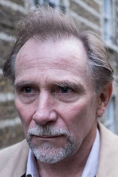 Danny Webb herec