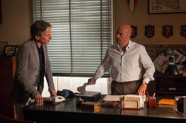 Komisař Montalbano - Pyramida bahna - Z filmu - Cesare Bocci, Luca Zingaretti