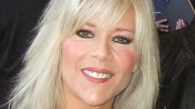 Zpěvačka Samantha Fox: Ňadra, která ji proslavila, si kdysi nechala pojistit na milion liber - Médium.cz