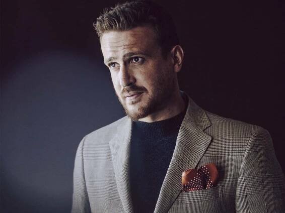 Actor Jason Segel smiles for the camera Wallpaper