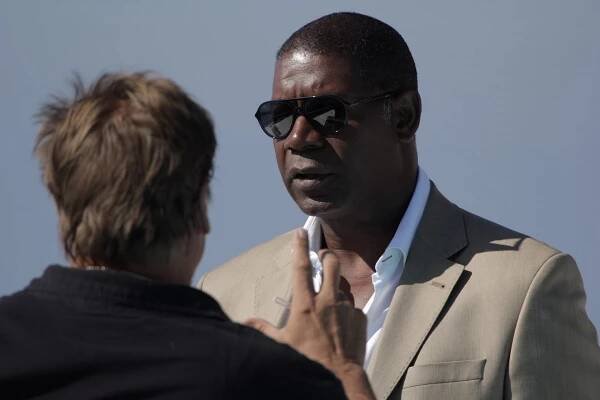 Sniper 5 - Z filmu - Dennis Haysbert