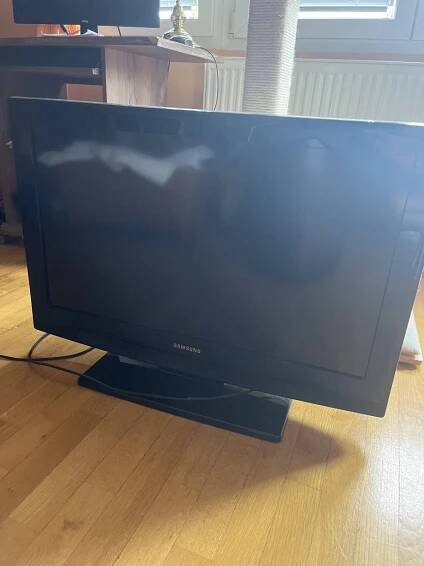 Daruji za odvoz televize samsung nefunkční