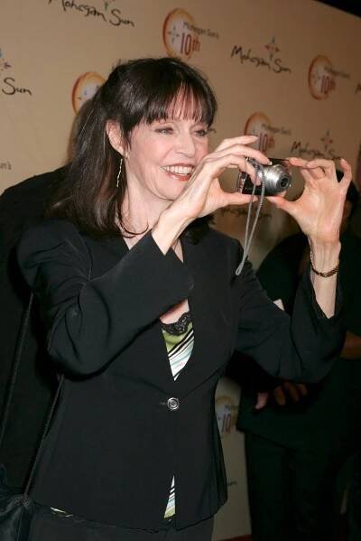 barbara-feldon