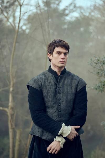 Nicholas Galitzine - Mary & George - Druhý syn - Promo