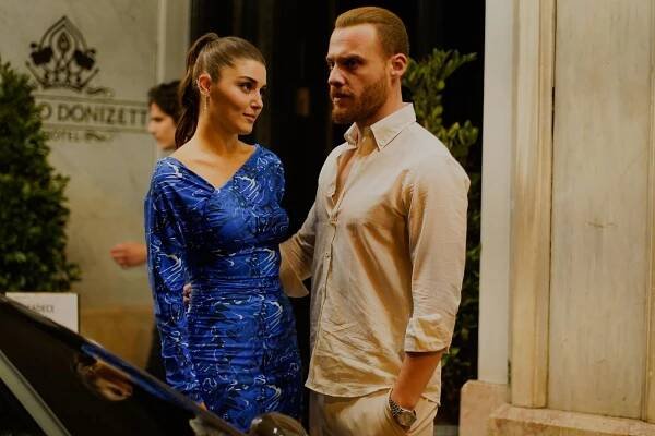 Láska klepe na dveře - Epizoda 10 - Z filmu - Hande Erçel, Kerem Bürsin