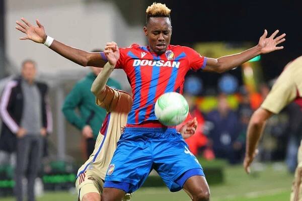 Liberijský fotbalista Sampson Dweh prožil v minulé sezoně v dresu Viktorie Plzeň radost i zklamání.