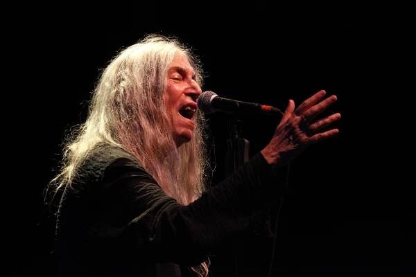 Patti Smith si opět podmanila pražské publikum | Rádio BEAT: První bigbít u nás