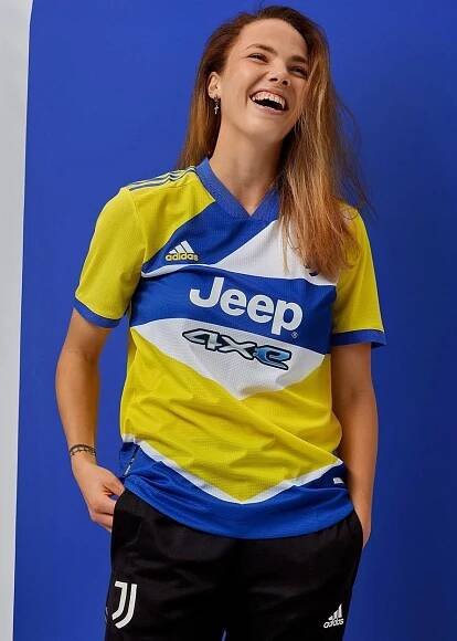 Andrea Staskova – Hot Soccer Girls