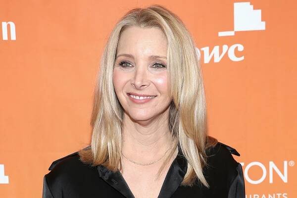 Lisa Kudrow Fancies Bvlgari Pour Femme