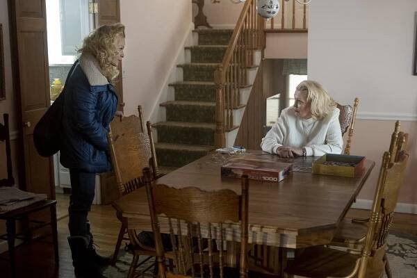 Amanda Clayton, Cathy Moriarty - Město na kopci - Jen kdyby ten blázen bláznil takhle dál - Z filmu